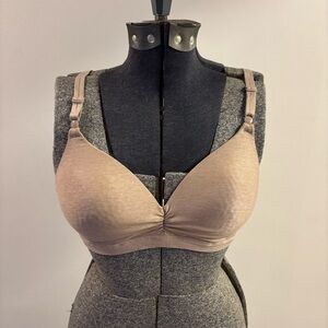 🤎Warner’s🤎 Wirefree Contour Bra (38B)